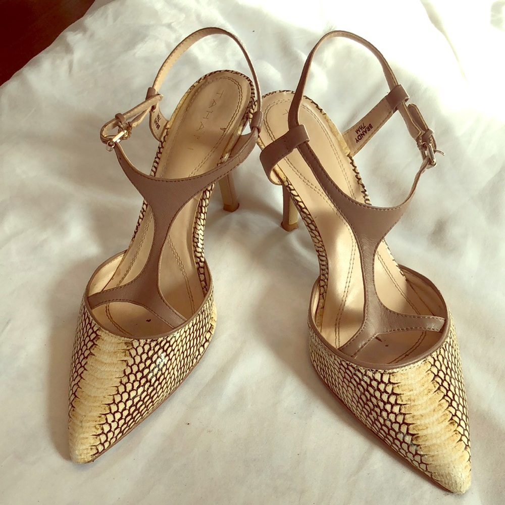 Tahari heels 7.5